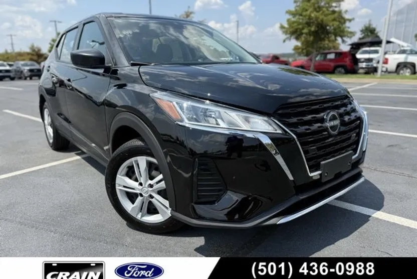 2024 Nissan Kicks S photo 1