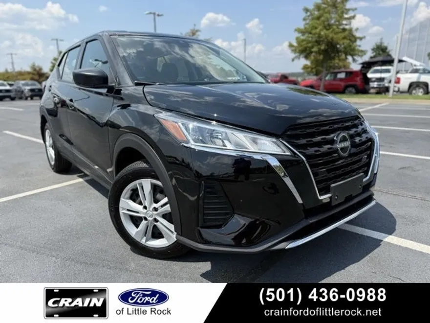 2024 Nissan Kicks S photo 1