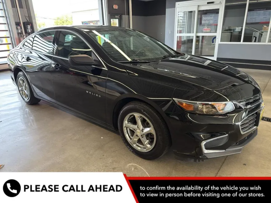 2016 Chevrolet Malibu LS photo 1