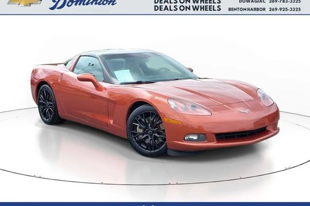 2005 Chevrolet Corvette Base photo 1