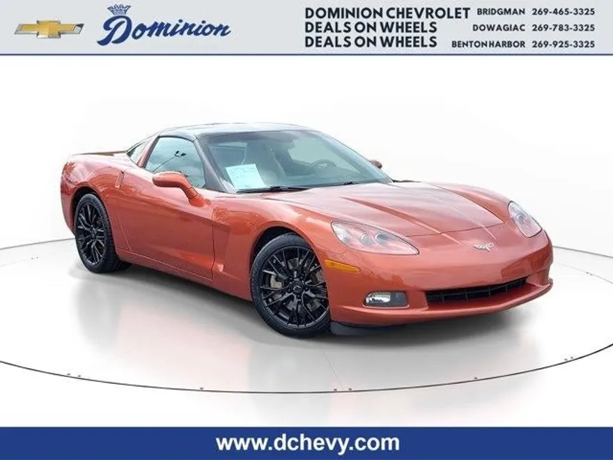 2005 Chevrolet Corvette Base photo 1