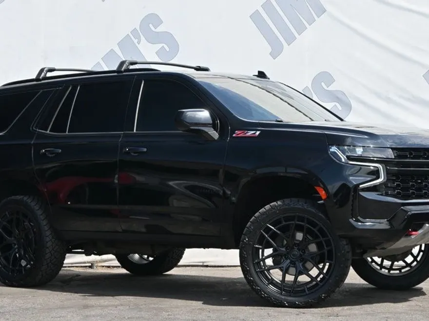 2021 Chevrolet Tahoe Z71 photo 1