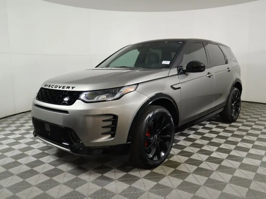 2024 Land Rover Discovery Sport SE photo 1