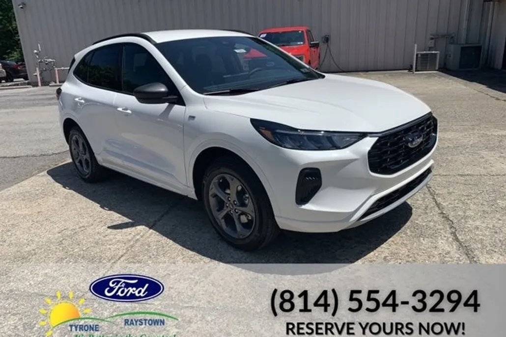 2024 Ford Escape ST-Line photo 1