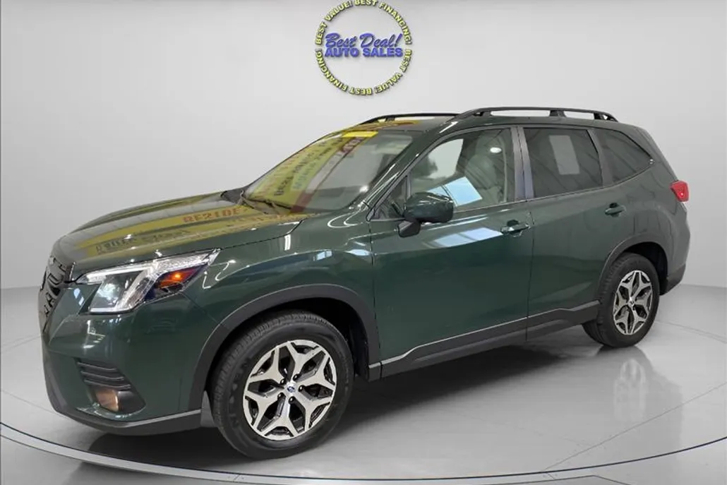 2022 Subaru Forester Premium photo 1
