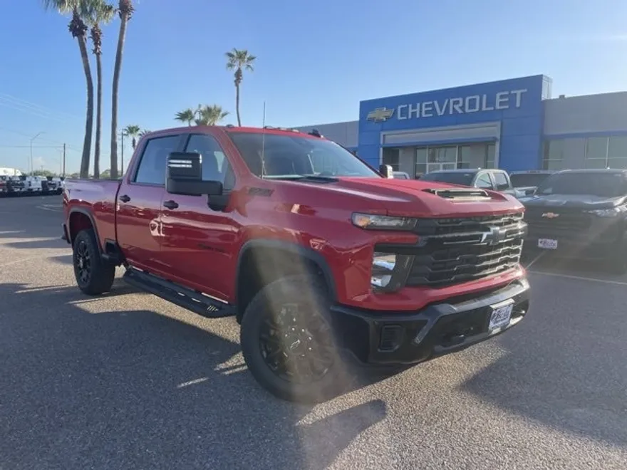 2025 Chevrolet Silverado 2500HD Custom photo 1