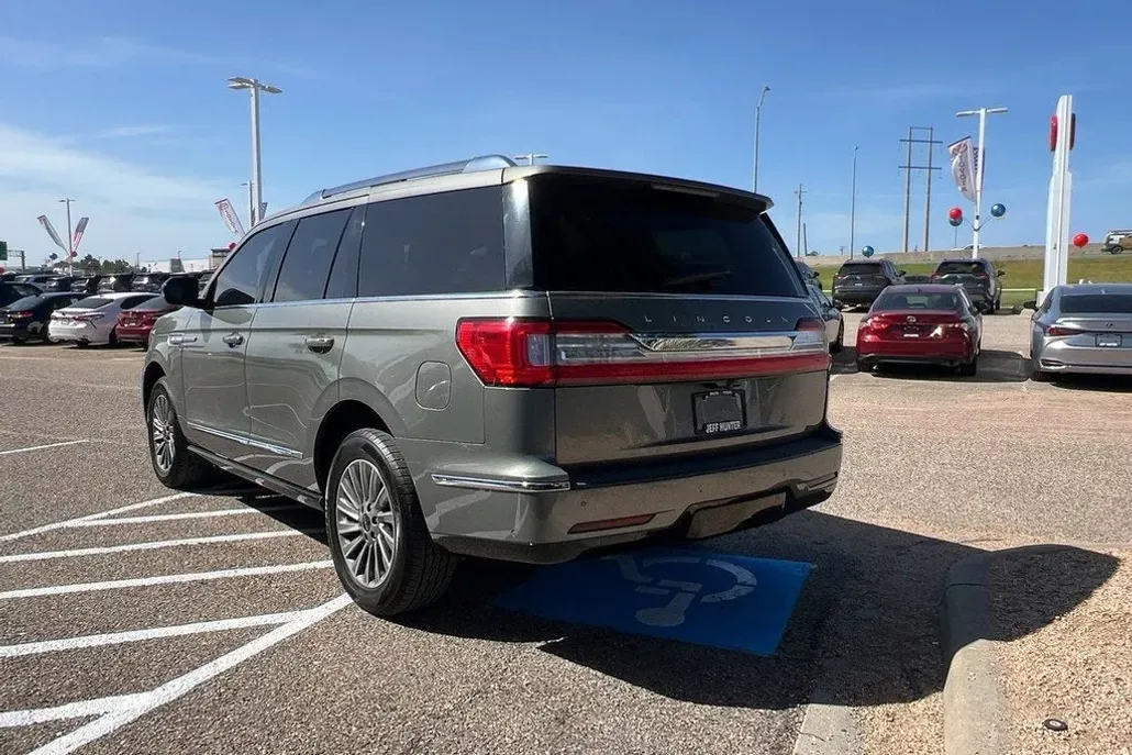 2020 Lincoln Navigator Standard photo 1