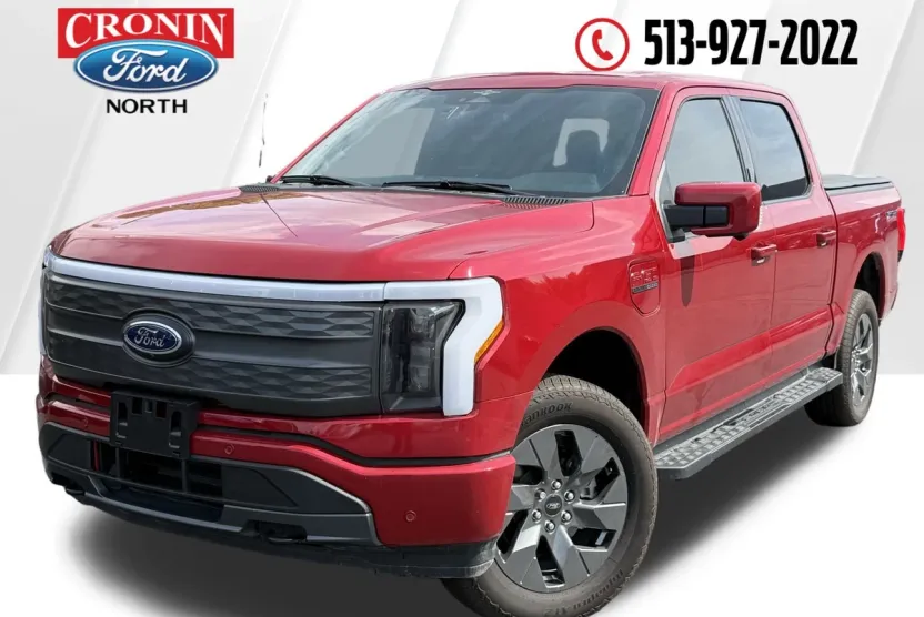 2023 Ford F-150 Lightning Lariat photo 1