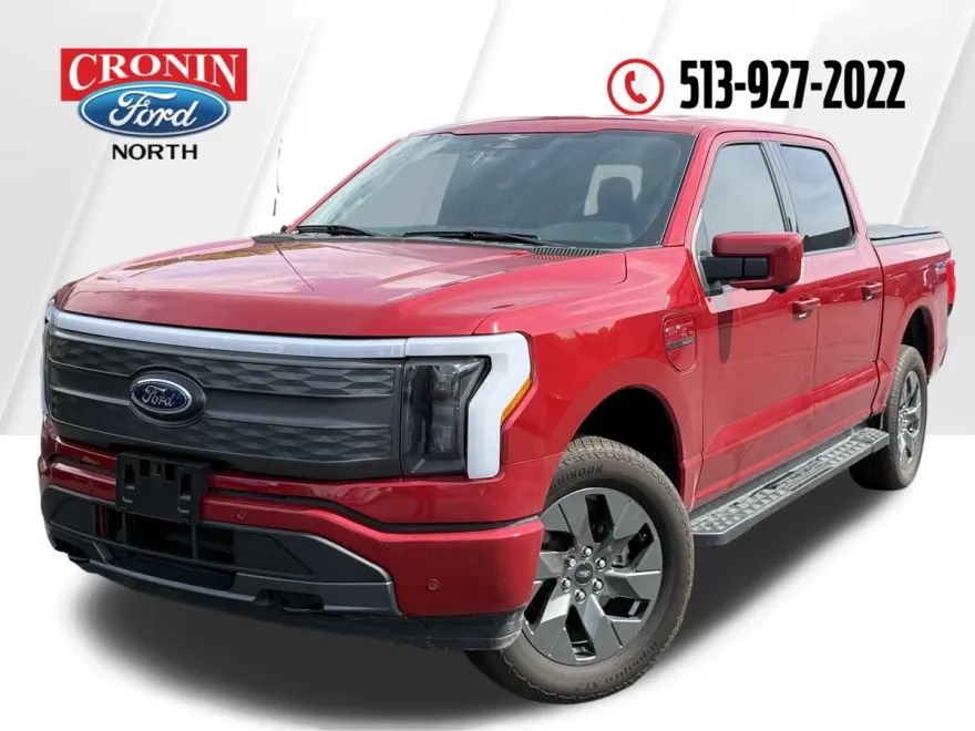 2023 Ford F-150 Lightning Lariat photo 1