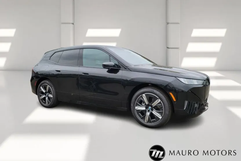 2026 Bmw iX photo 1