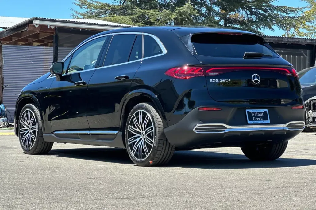 2026 Mercedes Benz EQE SUV 350 photo 1