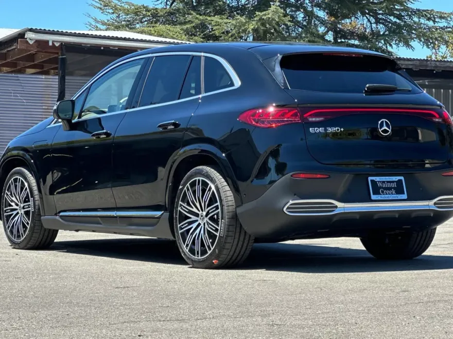 2026 Mercedes Benz EQE SUV 350 photo 1