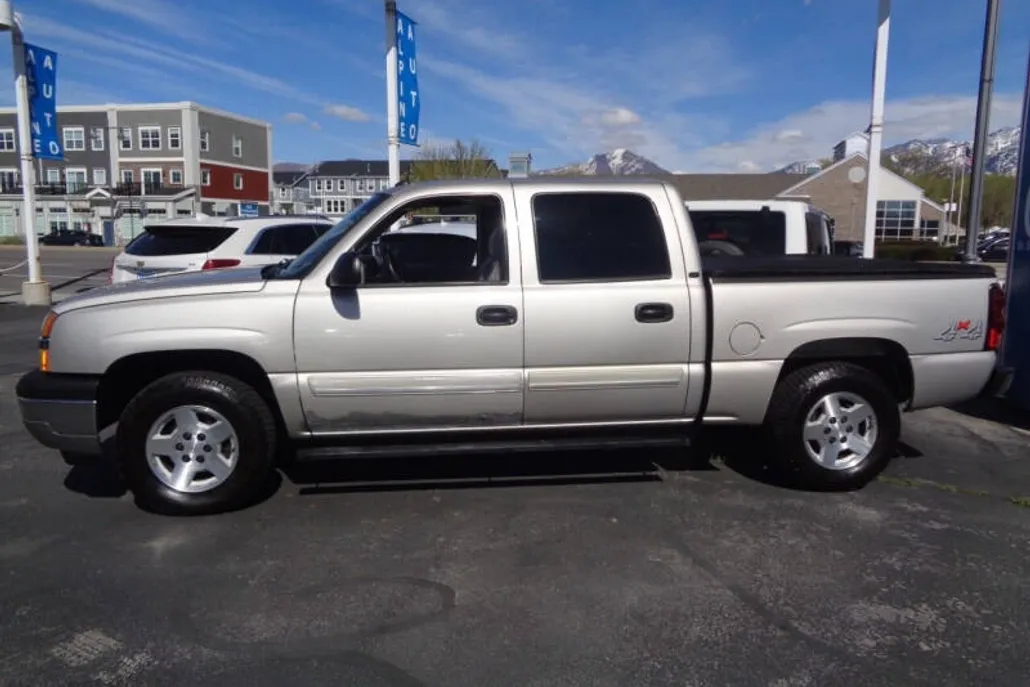 2005 Chevrolet Silverado 1500 LT photo 1