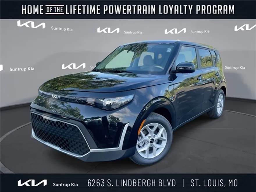 2025 Kia Soul LX photo 1