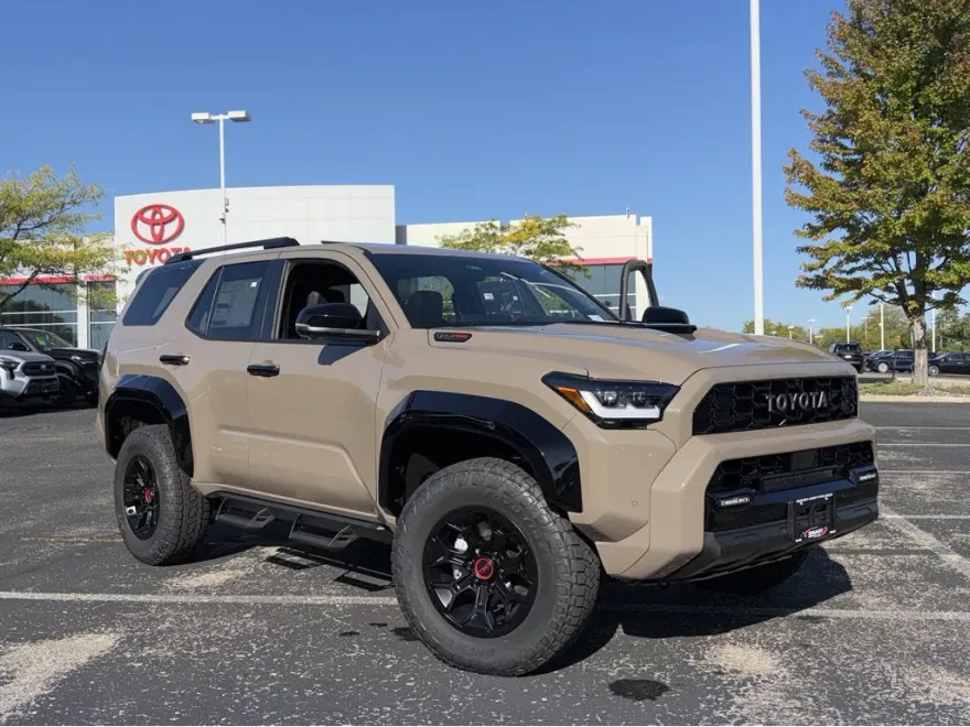 2025 Toyota 4Runner photo 1