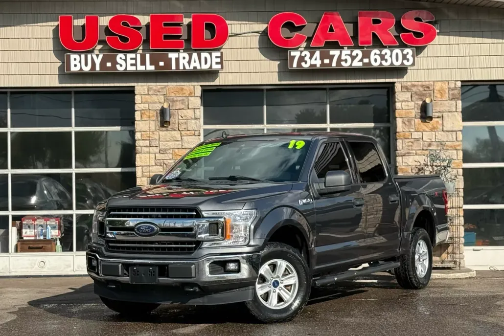 2019 Ford F-150 XLT photo 1
