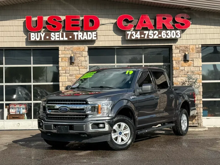 2019 Ford F-150 XLT photo 1