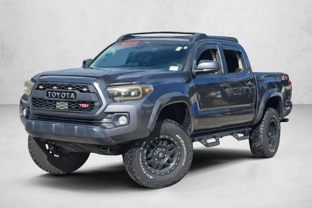 2018 Toyota Tacoma SR5 V6 photo 1