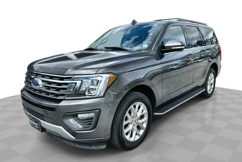2021 Ford Expedition XLT photo 1