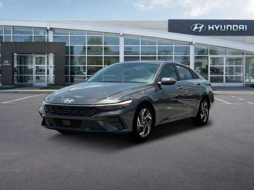 2024 Hyundai Elantra SEL Convenience photo 1