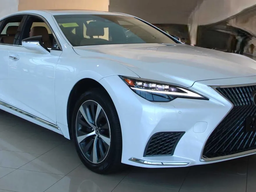 2022 Lexus LS 500 photo 1