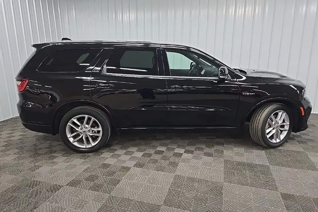 2022 Dodge Durango R/T photo 1