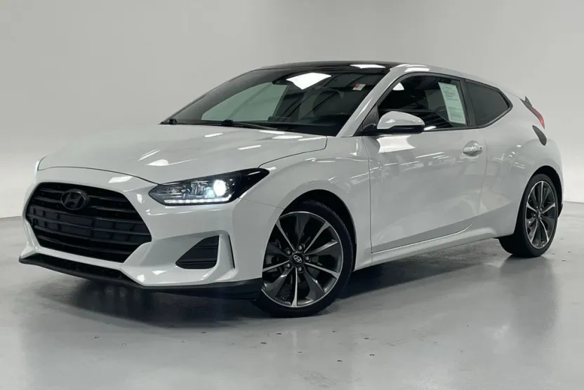2019 Hyundai Veloster 2.0L Premium photo 1