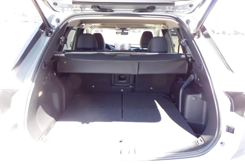 2025 Mitsubishi Outlander SE photo 1