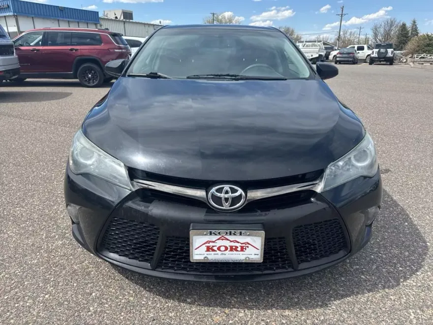 2015 Toyota Camry XSE photo 1