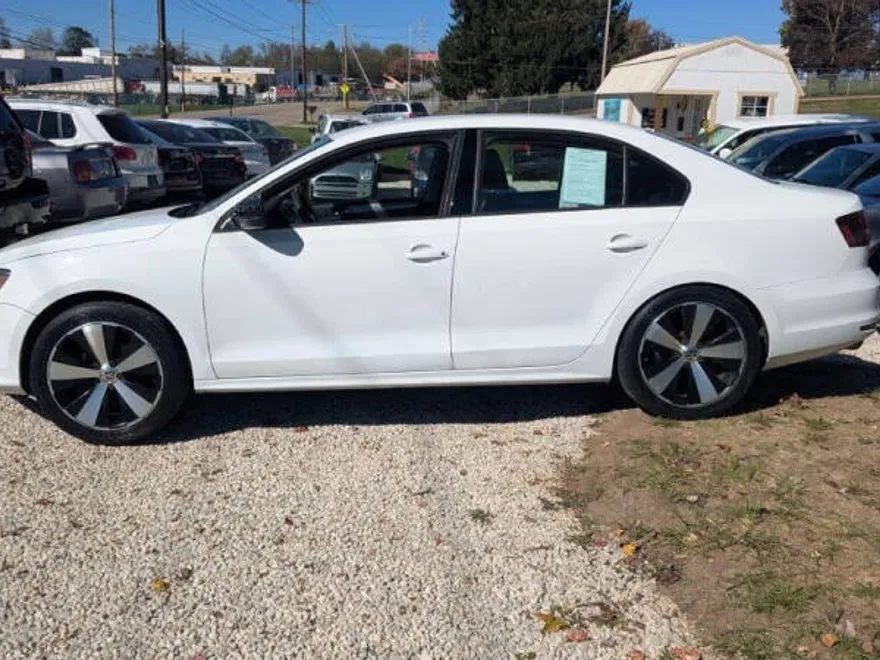 2018 Volkswagen Jetta S photo 1