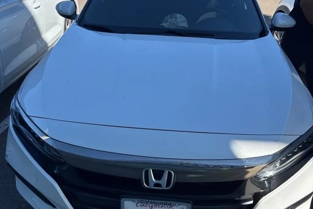 2019 Honda Accord Sport photo 1