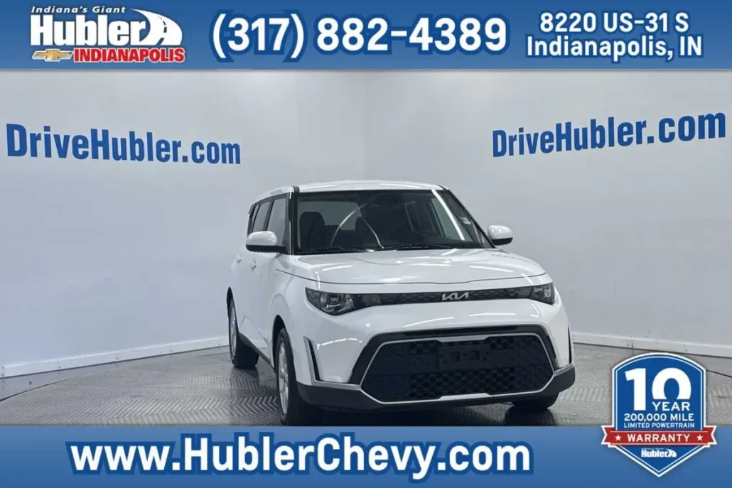 2023 Kia Soul LX photo 1