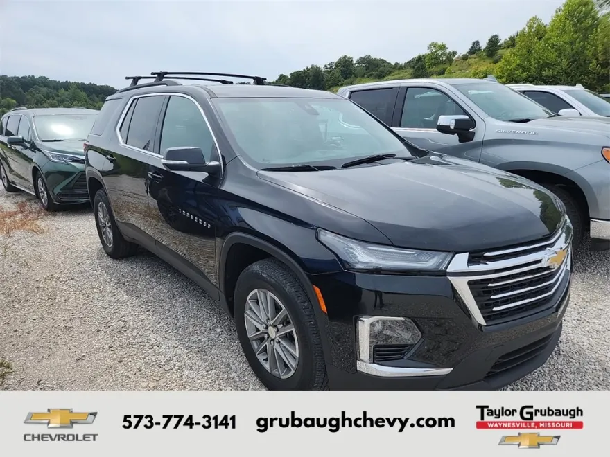2023 Chevrolet Traverse Cloth photo 1