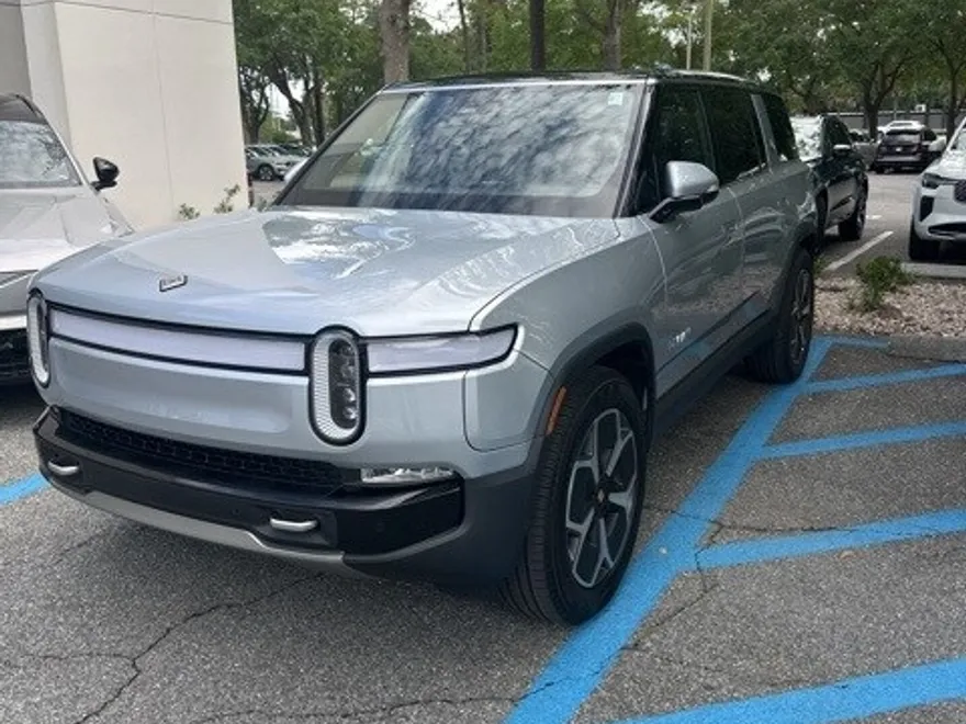 2024 Rivian R1S Adventure photo 1