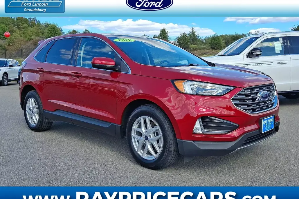 2022 Ford Edge SEL photo 1
