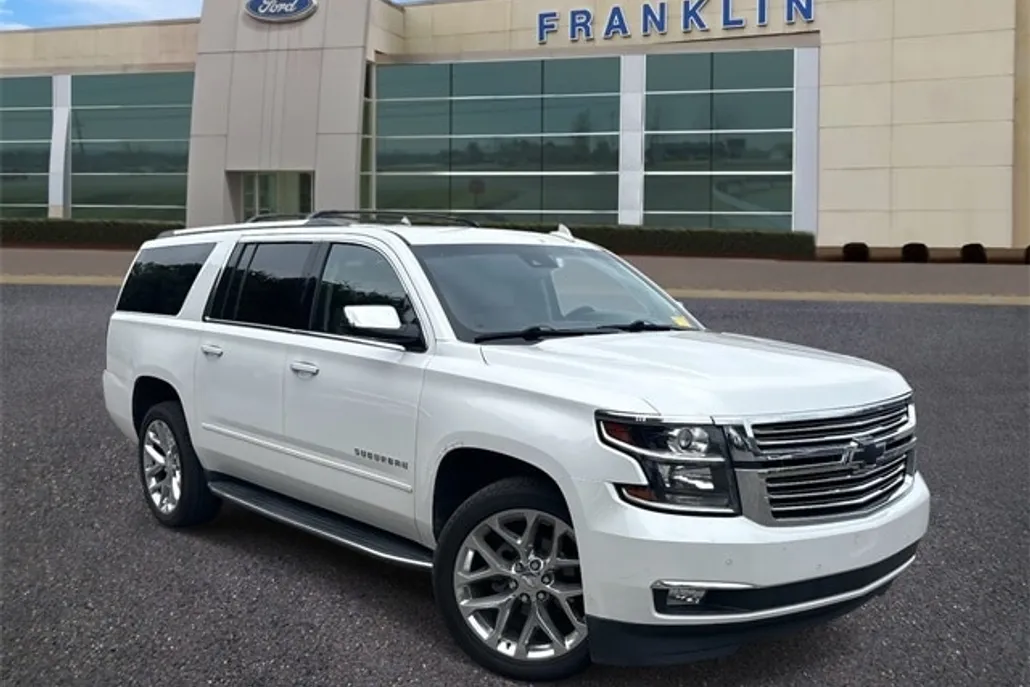 2018 Chevrolet Suburban Premier photo 1