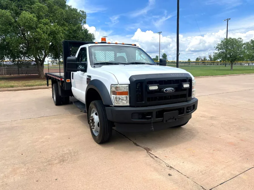2009 Ford F-550 XLT photo 13