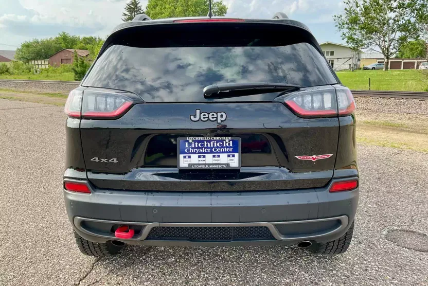 2020 Jeep Cherokee Trailhawk photo 1