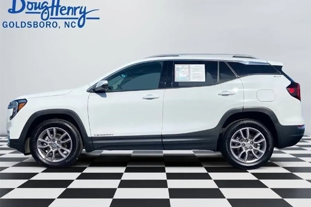 2024 Gmc Terrain SLT photo 1