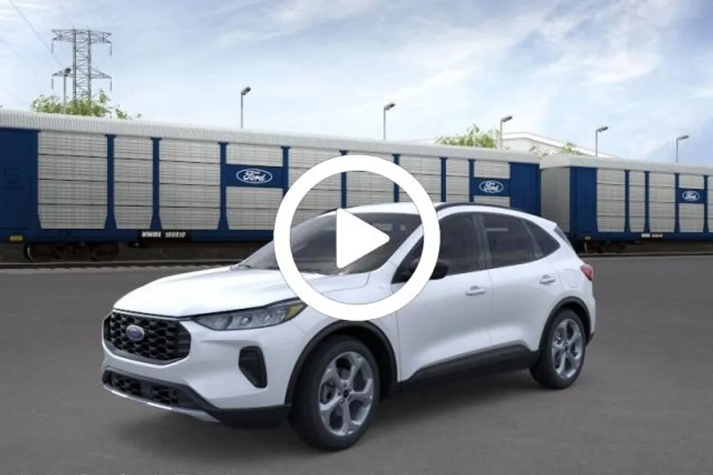 2025 Ford Escape ST-Line photo 1