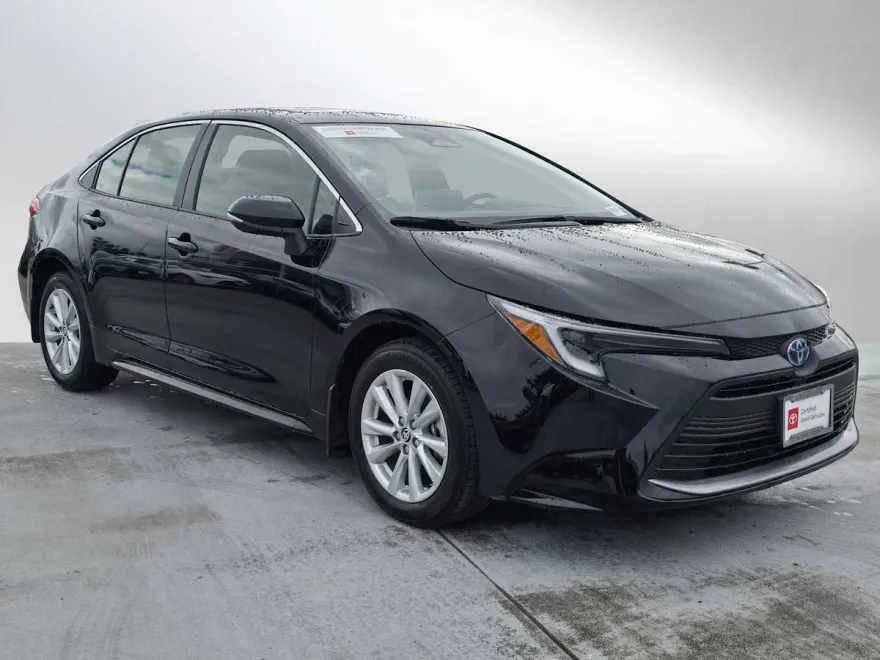 2025 Toyota Corolla Hybrid XLE photo 1