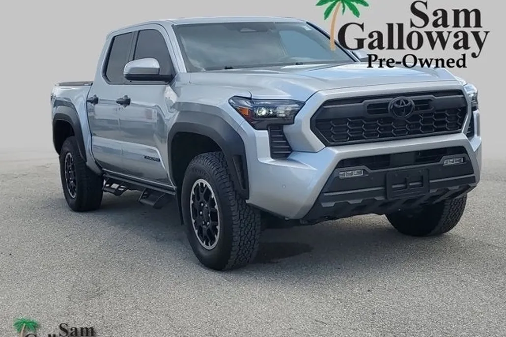 2024 Toyota Tacoma TRD Off-Road photo 1