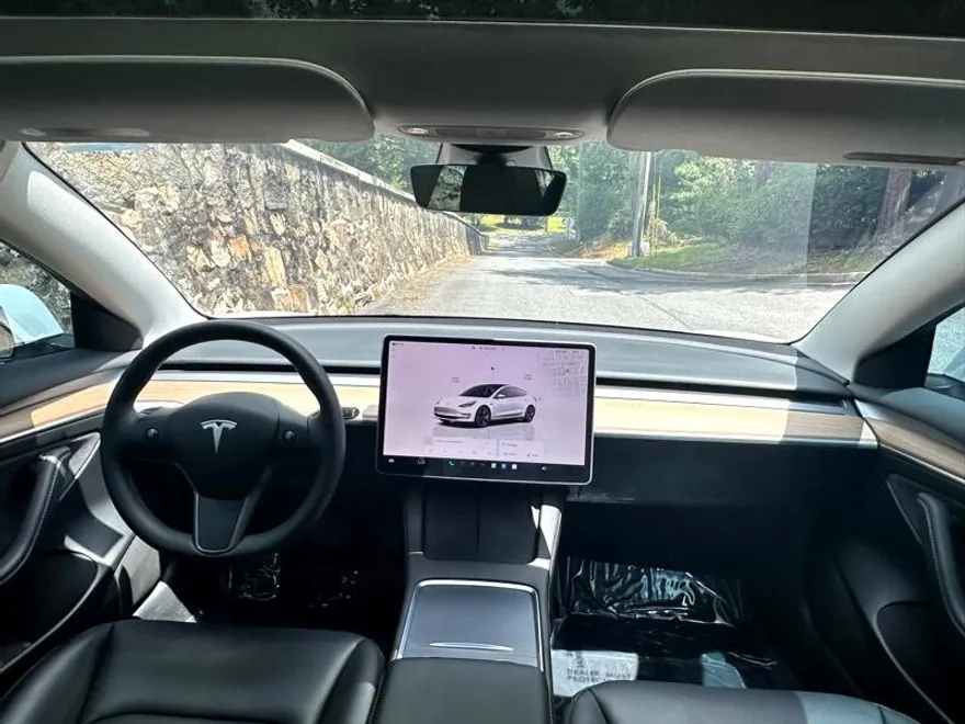 2023 Tesla Model 3 Long Range photo 3