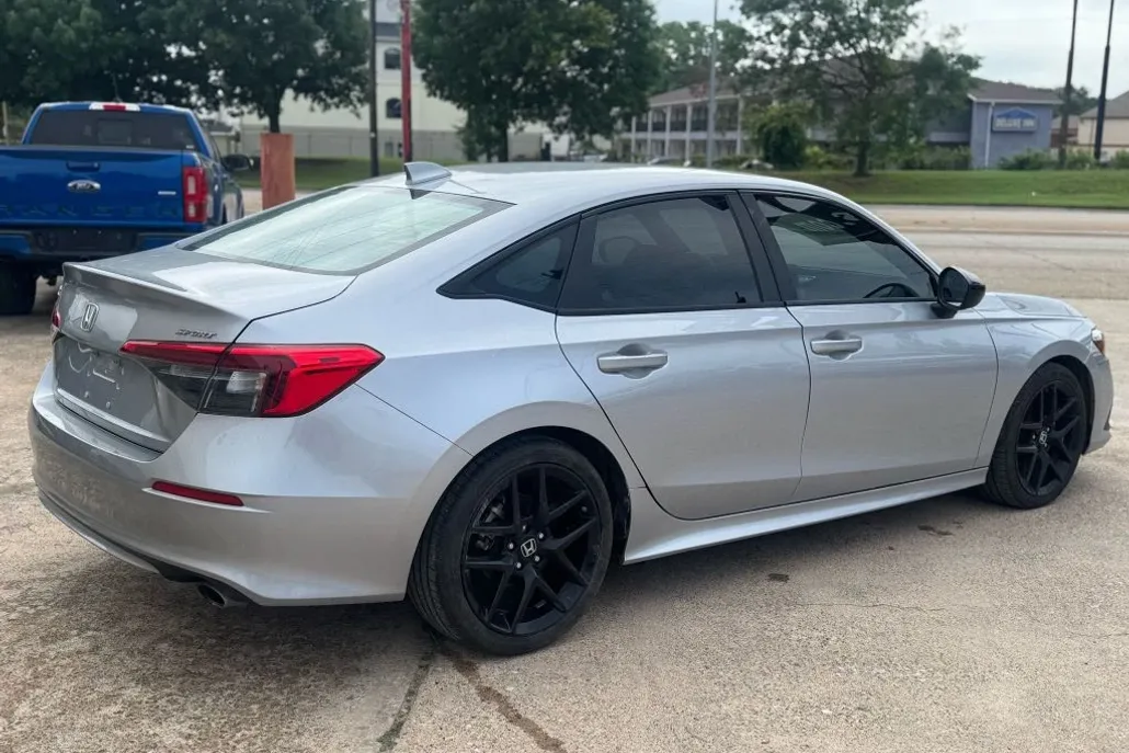 2022 Honda Civic Sport photo 1