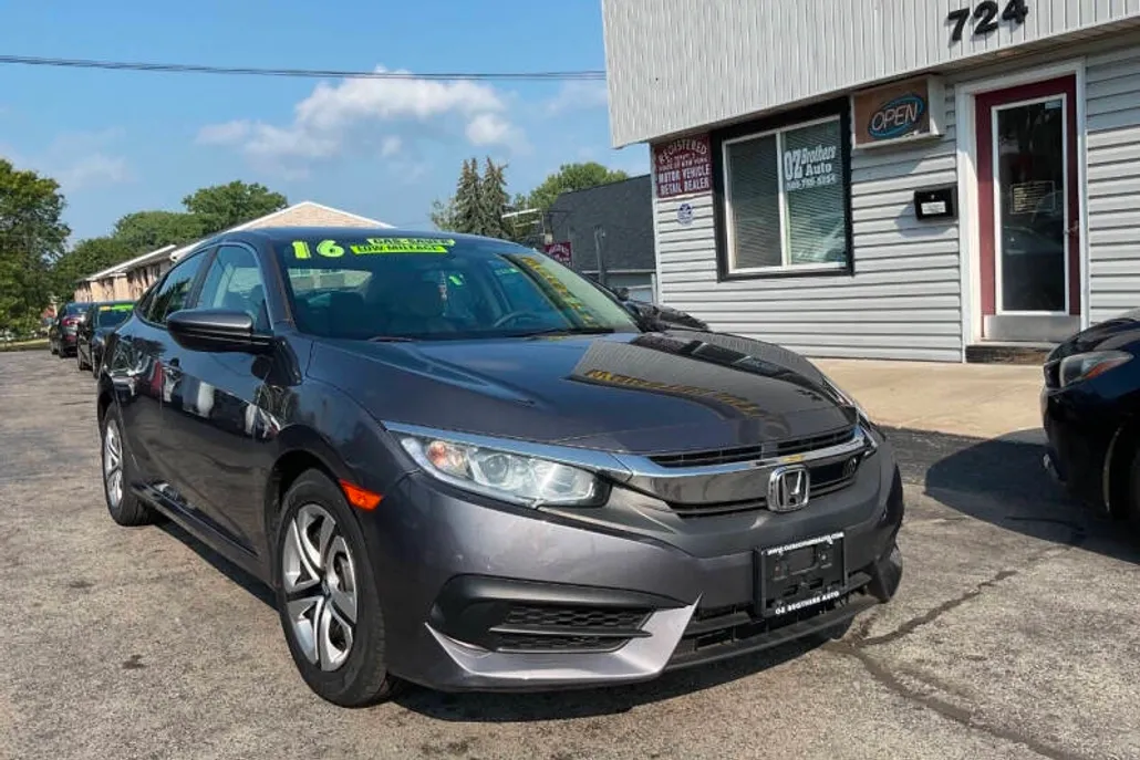 2016 Honda Civic LX photo 1