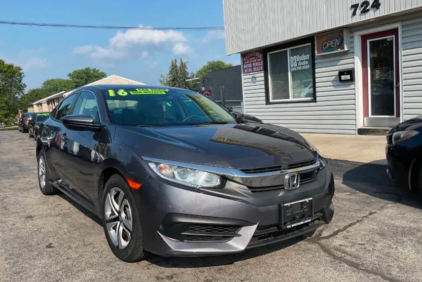 2016 Honda Civic LX photo 1