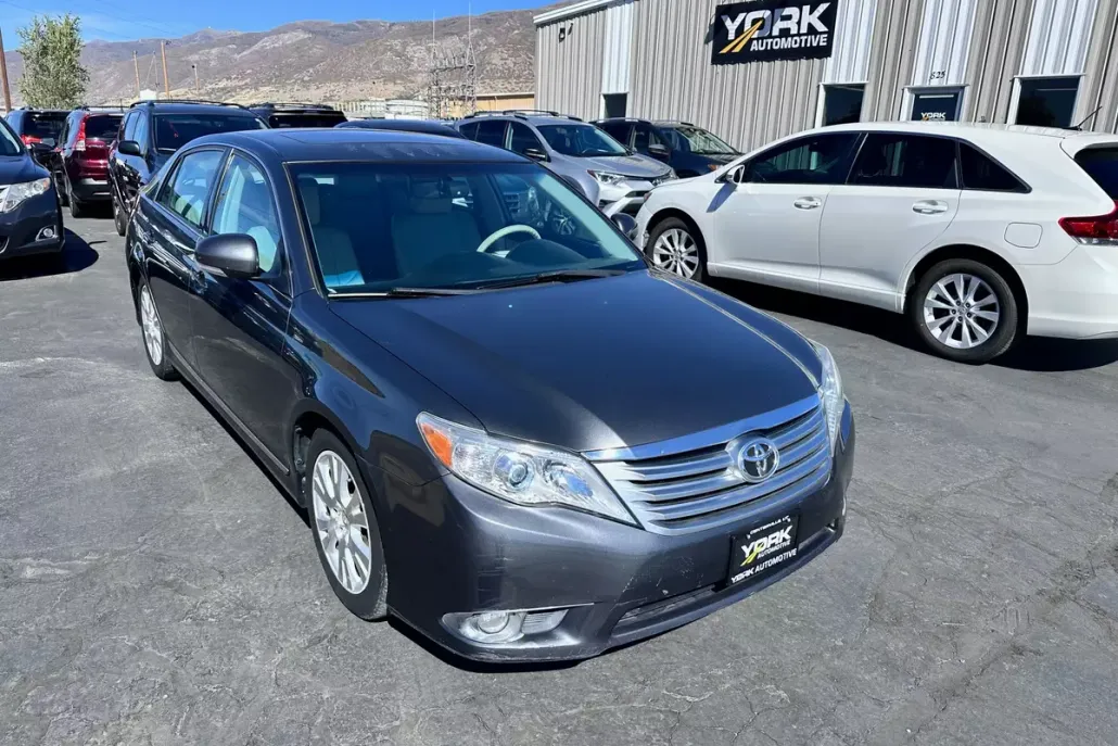 2012 Toyota Avalon Base photo 1