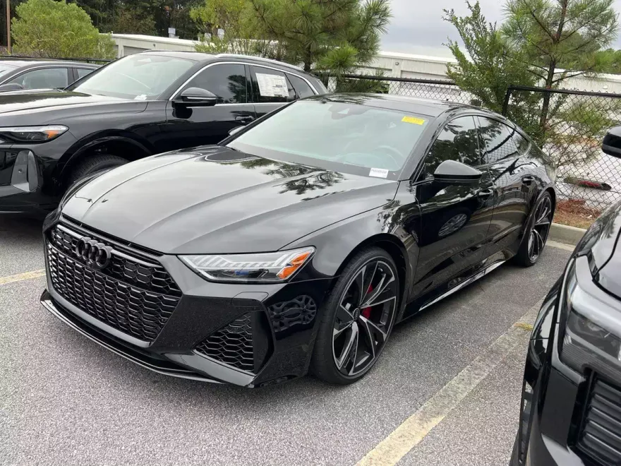 2022 Audi RS 7 Base photo 1