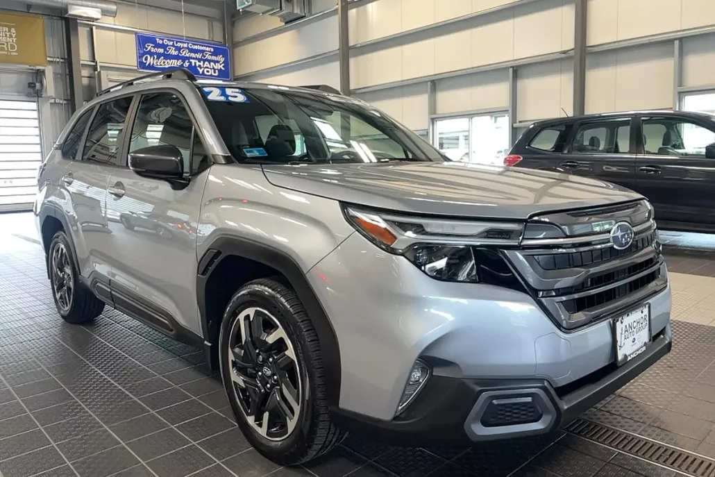 2025 Subaru Forester Limited photo 1