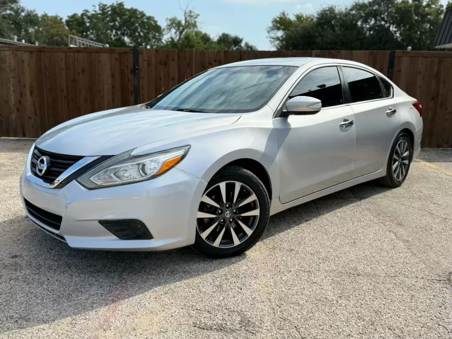 2017 Nissan Altima 2.5 SL photo 1